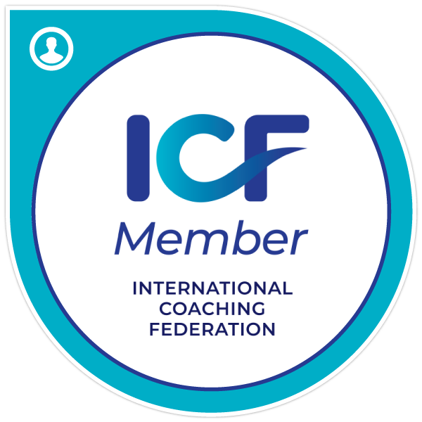 ICF-Mitgliedsabzeichen der International Coaching Federation in Blau und Weiß.